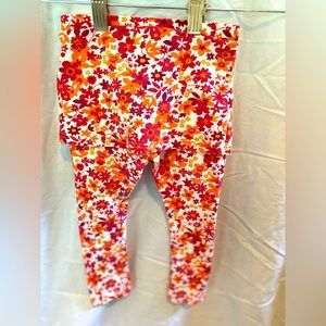 ADORABLE AND LIKE NEW one piece skirt/legging set from Pact. 18-24 months